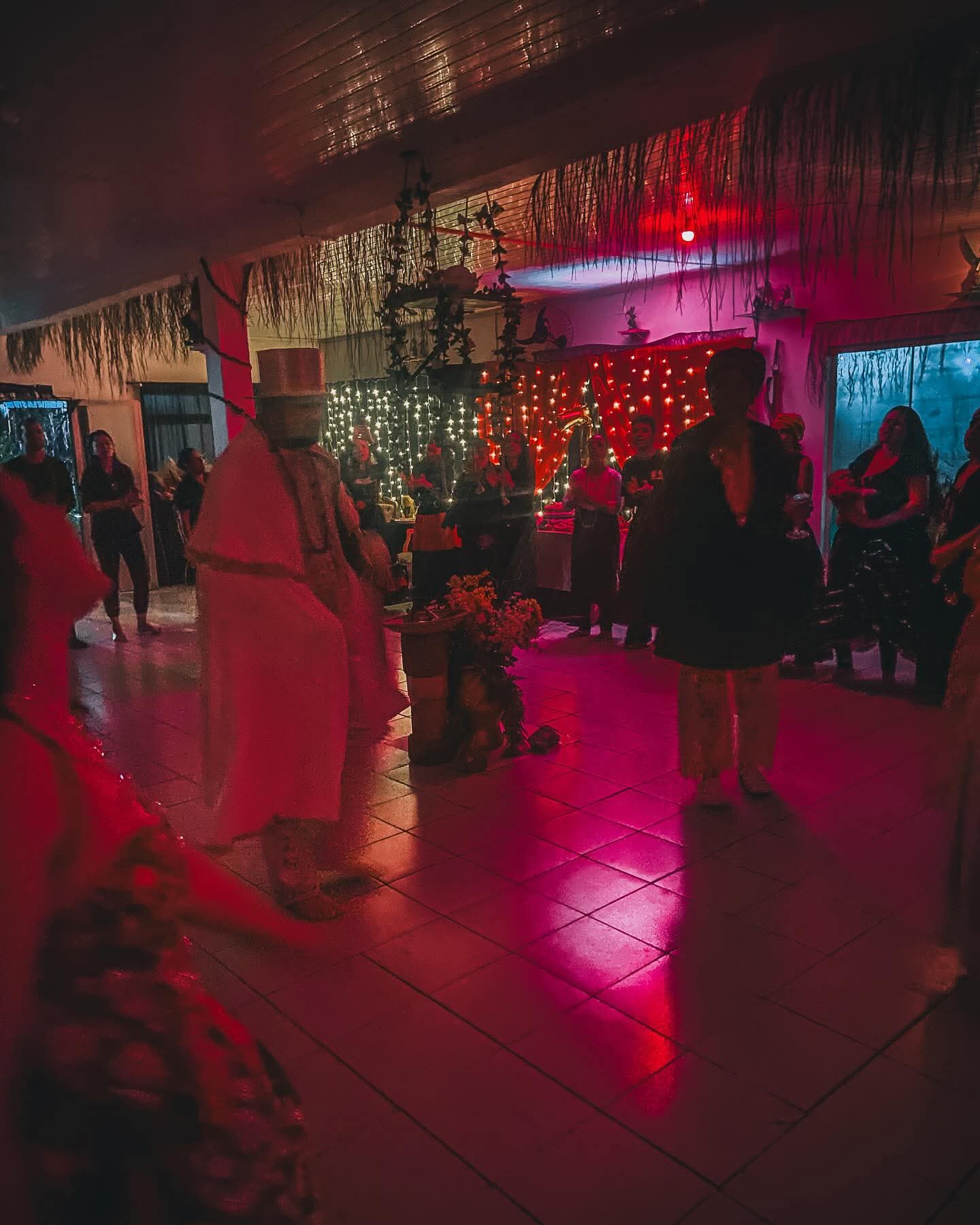 Gira de Umbanda no Terreiro Boiadeiro 7 Laços em Guaratuba - Celebração Espiritual